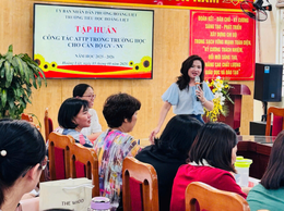 Trường Tiểu học Hoàng Liệt đẩy mạnh công tác tập huấn kiến thức đảm bảo vệ sinh an toàn thực phẩm cho cán bộ, giáo viên, nhân viên nhà trường