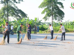 Sôi nổi Lễ ra quân tổng vệ sinh môi trường, trồng hoa cây xanh tại xã Quốc Oai