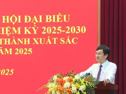 Xã Phúc Thọ tổng kết công tác tổ chức Đại hội đại biểu Đảng bộ xã lần thứ I, nhiệm kỳ 2025-2030; phát động phong trào thi đua 5 tháng cuối năm 2025