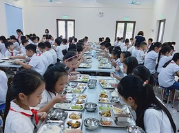 Thông báo về việc tiếp nhận hồ sơ đối với các cơ sở có nhu cầu cung cấp  thực phẩm, nguyên liệu thực phẩm, cung cấp suất ăn sẵn phục vụ bữa ăn  bán trú 