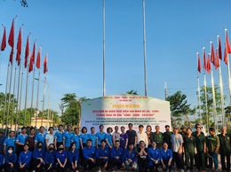 UBND xã Ngọc Hồi: Ra quân thực hiện văn minh đô thị và tổng vệ sinh môi trường
