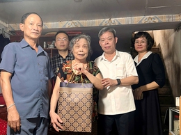 Phường Thanh Xuân tri ân các đối tượng chính sách và người có công với cách mạng nhân kỷ niệm 80 năm Quốc khánh.