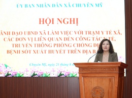 Lãnh đạo UBND xã làm việc với Trạm y tế xã, các đơn vị liên quan đến công tác y tế, truyền thông phòng chống dịch bệnh sốt xuất huyết trên địa bàn xã