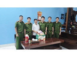 Công an xã Hòa Phú: Thực hiện tốt nhiệm vụ gắn với các hoạt động nhân đạo