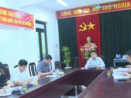 UBND xã Hát Môn tổ chức Hội nghị nghe báo cáo công tác Quy hoạch, đường giao thông và đấu giá đất