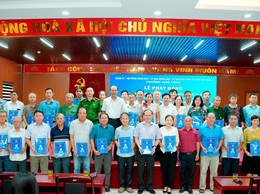 Định Công phát động phong trào “Bình dân học vụ số” – phổ cập kỹ năng số đến từng người dân