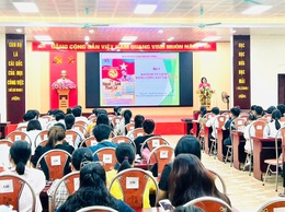 Quần chúng ưu tú xã Nam Phù tham gia lớp bồi dưỡng nhận thức về Đảng khóa IV/2025