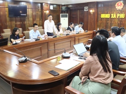 Thí điểm triển khai hỗ trợ lưu động, hướng dẫn chuyển đổi số trong TTHC, dịch vụ công tác cấp GCN quyền sử dụng đất lần đầu cho cá nhân, hộ gia đình trên đại bàn xã Phú Xuyên