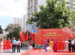 Phường Xuân Đỉnh: gắn biển tên 2 tuyến phố Nguyễn Hữu Liêu và Doãn Khuê