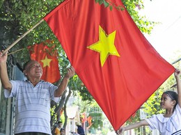 THÔNG BÁO TREO CỜ TỔ QUỐC