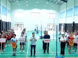 Hồng Sơn tổ chức giải bóng chuyền hơi nam, nữ chào mừng thành công Đại hội Đại biểu Đảng bộ xã và các ngày lễ lớn của đất nước