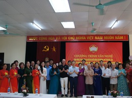 CHƯƠNG TRÌNH VĂN NGHỆ VÀ TRAO QUÀ CHO HỌC SINH MẦM NON, TIỂU HỌC CÓ HOÀN CẢNH KHÓ KHĂN TRÊN ĐỊA BÀN PHƯỜNG PHÚ THƯỢNG