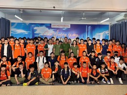 Công an phường Phúc Lợi tuyên truyền an toàn giao thông, phòng, chống tệ nạn xã hội lứa tuổi vị thành niên cho sinh viên 