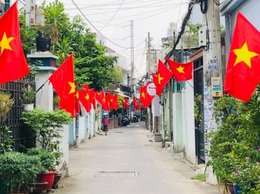 UBND xã Hòa Phú thông báo về việc treo cờ Tổ quốc 