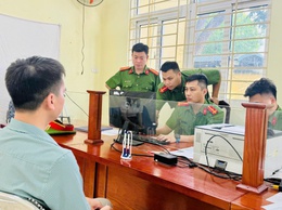 Công an xã Nam Phù góp sức vì một xã hội số toàn diện, vì một chính quyền kiến tạo và phục vụ.