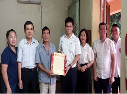 LÃNH ĐẠO UBND XÃ PHÚC THỊNH THĂM, TẶNG QUÀ DỊP KỶ NIỆM 80 NĂM QUỐC KHÁNH NƯỚC CỘNG HÒA XÃ HỘI CHỦ NGHĨA VIỆT NAM (02/9/1945 - 02/9/2025)