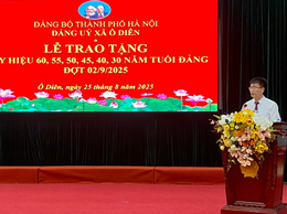 60 đảng viên Đảng bộ xã Ô Diên được trao tặng huy hiệu Đảng đợt 2/9