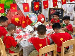 TRƯỜNG MẦM NON KIM LIÊN TỔ CHỨC CÁC HOẠT ĐỘNG Ý NGHĨA CHÀO MỪNG 80 NĂM CÁCH MẠNG THÁNG TÁM VÀ QUỐC KHÁNH 2/9
