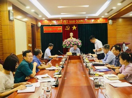 Thường trực Đảng ủy phường Từ Liêm tổ chức hội nghị nghe báo cáo và cho ý kiến đối với các nội dung thuộc thẩm quyền