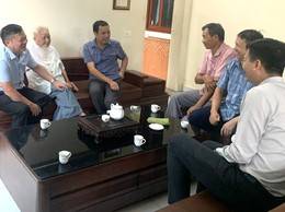 LÃNH ĐẠO XÃ NỘI BÀI THĂM VÀ TẶNG QUÀ CÁC GIA ĐÌNH CHÍNH SÁCH, NGƯỜI CÓ CÔNG DỊP QUỐC KHÁNH 02/9