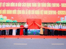 Phúc Lợi tổ chức gắn biển tên đường Viên Chiếu
