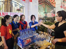 Hà Nội: Chi tiết 40 địa điểm phát lương thực, nhu yếu phẩm miễn phí cho người xem diễu binh