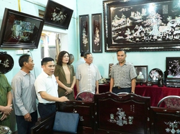 Chuyên Mỹ tích cực hoàn thiện các tiêu chí công nhận làng nghề khảm trai, sơn mài xã Chuyên Mỹ là thành viên của mạng lưới các Thành phố Thủ công sáng tạo trên toàn Thế giới năm 2025