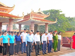 Phường Sơn Tây dâng hương viếng các anh hùng liệt sĩ