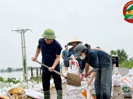 Đồng chí Hoàng Trần Tuyên – Phó Bí thư Thường trực Đảng ủy kiểm tra công tác phòng chống mưa lũ tại các khu vực trọng điểm