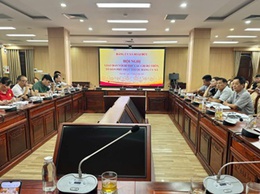 Đồng chí Trần Văn Nghĩa – Phó Bí thư Thường trực Đảng uỷ xã chủ trì hội nghị giao ban với Bí thư chi bộ thôn, tổ dân phố triển khai nhiệm vụ tháng 9/2025