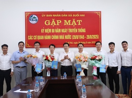 Xã Suối Hai: Gặp mặt kỷ niệm 80 năm Ngày truyền thống các cơ quan hành chính nhà nước (28/8/1945 – 28/8/2025
