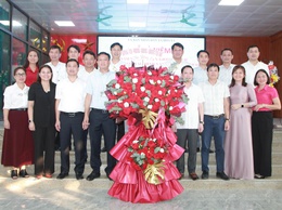 Hoà Xá gặp mặt kỷ niệm 80 năm ngày truyền thống ngành Nội vụ, Tư pháp, Tài chính, Văn hoá và Thể thao, Văn phòng UBND xã (28/8/1945 – 28/8/2025)