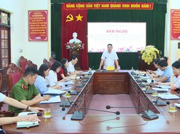 Hội nghị nghe báo cáo kết quả đánh giá hồ sơ năng lực các đơn vị cung cấp thực phẩm, nguyên liệu thực phẩm, suất ăn bán trú cho học sinh các trường học công lập trên địa bàn xã Phúc Lộc