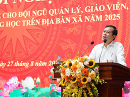 Xã Yên Lãng tổ chức lớp bồi dưỡng chính trị hè năm 2025 cho đội ngũ giáo viên các trường học trên địa bàn
