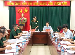 Đảng ủy, Chỉ huy Ban Chỉ huy phòng thủ khu vực 2 - Phúc Thọ làm việc với xã Dương Hoà về công tác quốc phòng, quân sự 6 tháng cuối năm 2025 