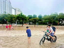 Vì sao khu đô thị siêu sang Ciputra, đường Võ Chí Công hay bị ngập nặng?