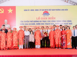 Phường Long Biên gắn biển tên tuyến phố, công trình công cộng chào mừng Quốc khánh 2/9
