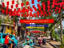 Khởi động 'Sắc đỏ Ba Đình' với 28.000 lá cờ Tổ quốc trên tuyến phố dài 800 mét