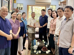 Phường Giảng Võ:  Thăm, tặng quà các gia đình chính sách, người có công nhân dịp  80 năm Quốc khánh