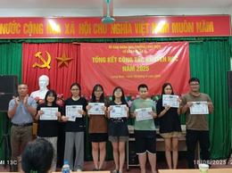 Các tổ dân phố thuộc phường Long Biên tổng kết công tác khuyến học