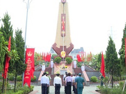Hoài Đức tổ chức Lễ dâng hoa, dâng hương viếng Đài tưởng niệm và Nghĩa trang liệt sĩ nhân dịp kỷ niệm 80 năm Quốc khánh nước Cộng hòa xã hội chủ nghĩa Việt Nam