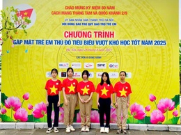 05 trẻ em xã Nam Phù được nhận quà tại chương trình “Gặp mặt trẻ em Thủ đô tiêu biểu vượt khó học tốt” năm 2025