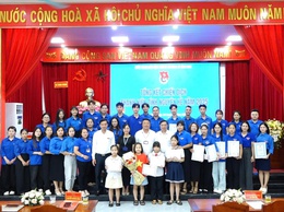 Đoàn TNCS Hồ Chí Minh xã Bình Minh tổ chức hội nghị tổng kết Chiến dịch Thanh niên tình nguyện hè 2025, Liên hoan tuyên truyền ca khúc măng non và trao giải cuộc thi vẽ tranh “Em yêu Hà Nội – Rạng rỡ Bình Minh”