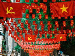 Phường Long Biên triển khai tặng quà cho người dân nhân dịp kỷ niệm 80 năm cách mạng tháng Tám và Quốc khánh 2/9