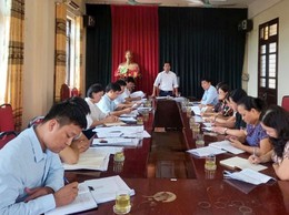 Ban Văn hoá – Xã hội, HĐND xã giám sát công tác tuyển sinh đầu cấp, việc dự kiến các khoản thu đầu năm học 2025-2026 