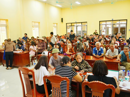 Xã Yên Lãng triển khai chi trả tiền tặng quà người dân nhân dịp kỷ Niệm 80 Năm Cách Mạng Tháng Tám Và Quốc Khánh 2/9.