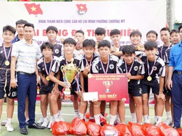 Bế mạc và trao giải bóng đá thanh thiếu niên phường Chương Mỹ lần thứ I
