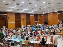 Công tác chi trả tiền quà nhân dịp kỷ niệm 80 năm Cách mạng tháng Tám và Quốc khánh 02/9 trên địa bàn phường Bạch Mai