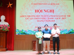 Quốc Oai khen thưởng đột xuất học sinh đạt thành tích đạt huy chương Bạc Olympic toán học Quốc tế và công dân tham gia trấn áp tội phạm; trao giải cuộc thi “Giữ gìn thôn sáng, xanh, sạch đẹp, an toàn”.