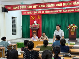 Đồng chí Dương Viết Cường – Phó Bí thư Đảng ủy, Chủ tịch UBND xã Gia Lâm dự sinh hoạt chi bộ TDP Bình Minh